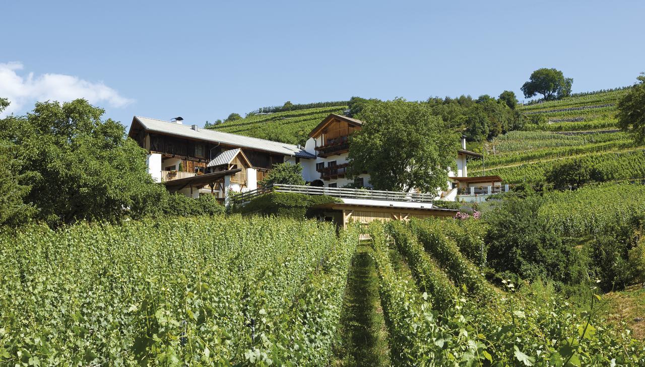 Strasserhof Tenuta-Weingut Vahrn Buitenkant foto